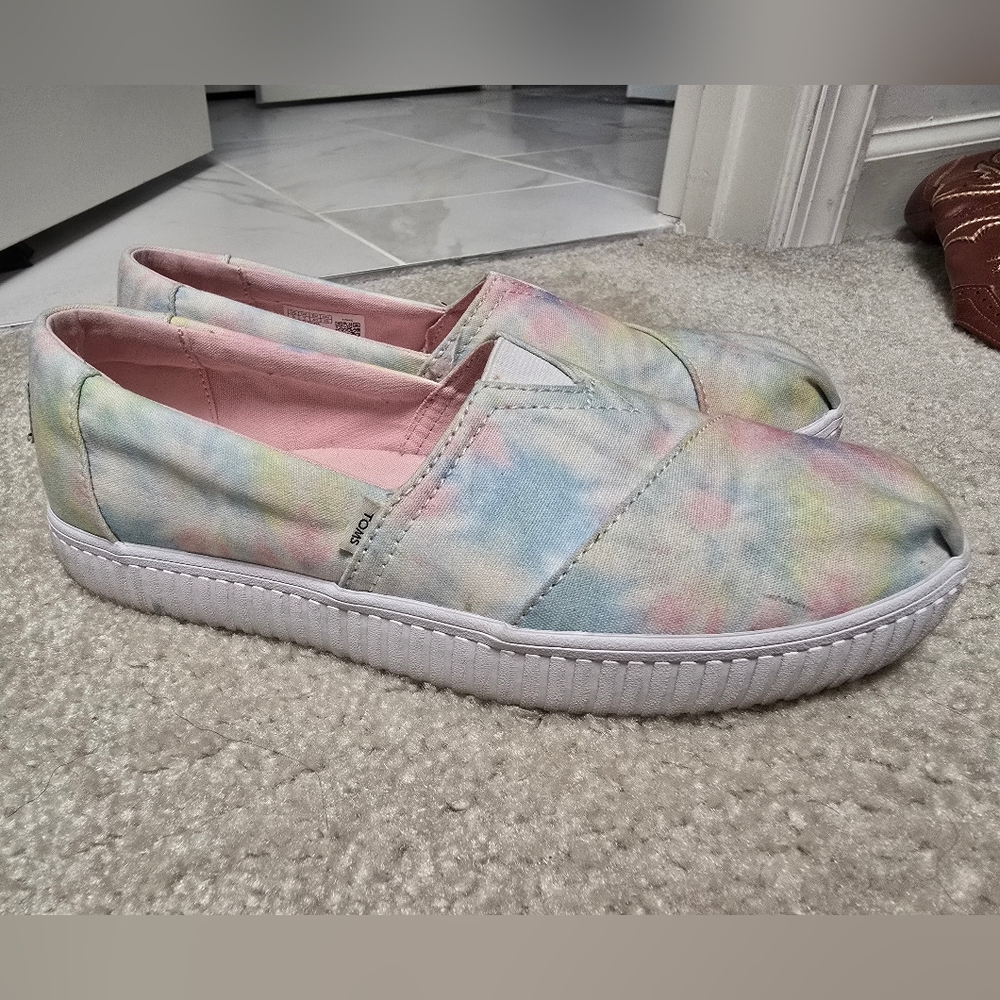 Toms Pink and Blue Sneakers Casual Canvas
